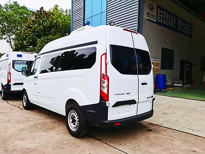 福特全顺V362核酸取样检测车