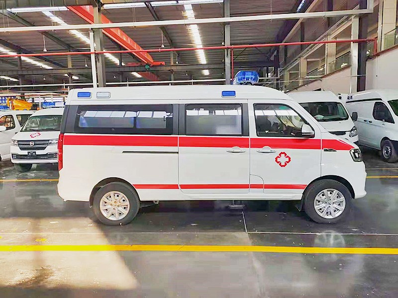 金杯新快运救护车