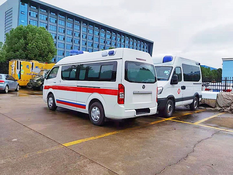 福田G7长轴救护车