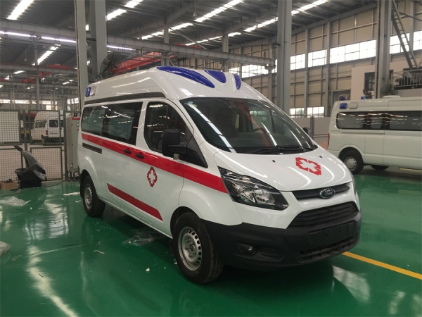 国六福特V362汽油版救护车
