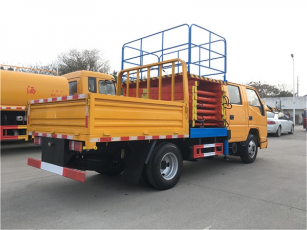 （国六）江铃10米剪叉式升降平台高空作业车