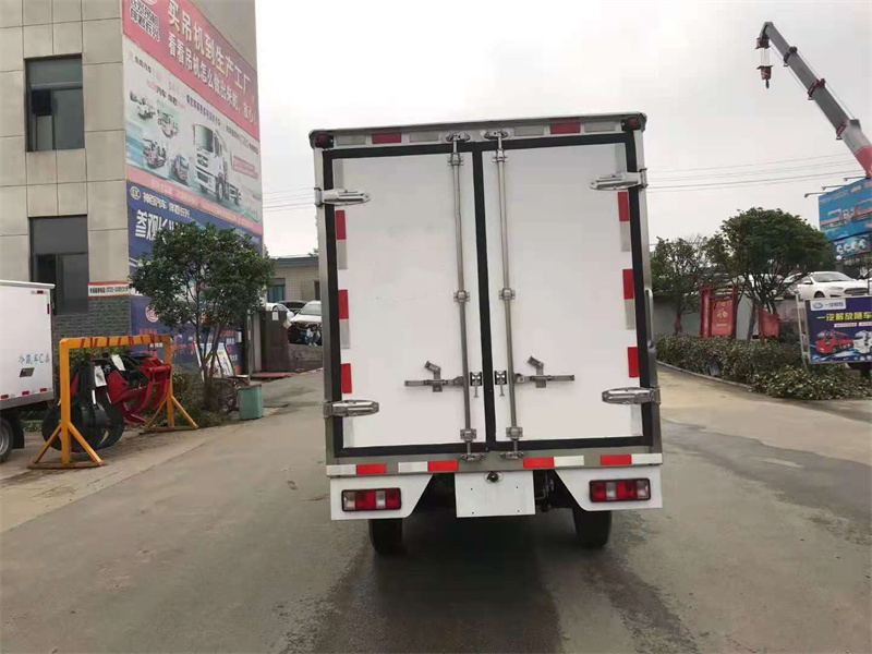 国六 长安2.68米单轮小型冷藏车