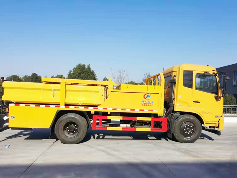 东风天锦康机185马力防撞缓冲车（折叠款）