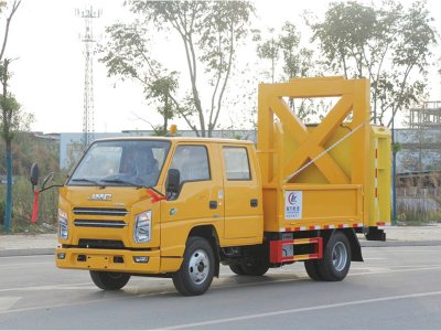 江铃蓝牌防撞缓冲车（新款包70E）