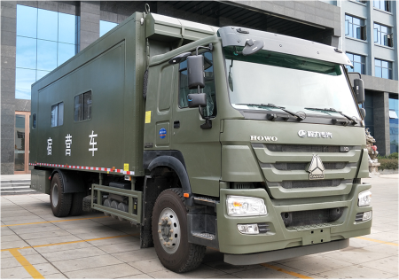 重汽豪沃24人宿营车