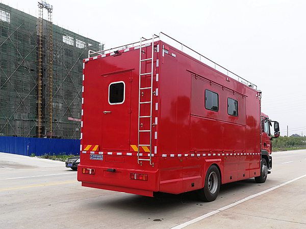 重汽灿德卡炊事车